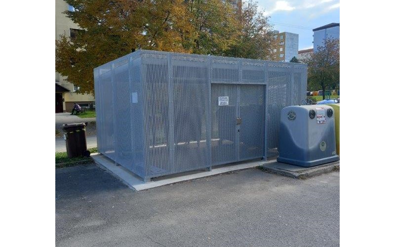 Nové uzamykateľné stojiská na komunálny odpad