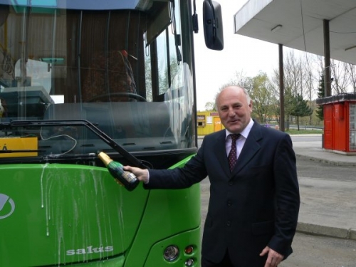 200705201223210.MAD_bus_03