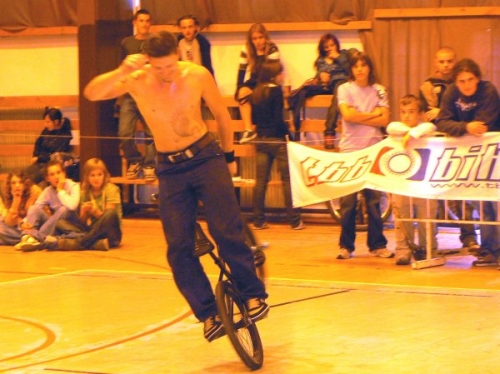 200709101952070.Flatland_08