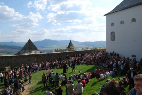 200805051121350.16_otvorenie_hrad_02