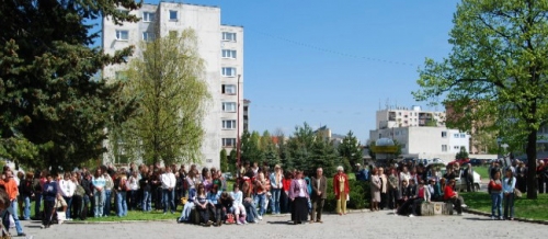 200805151316180.19_kladenie_vencov_dsc_0019