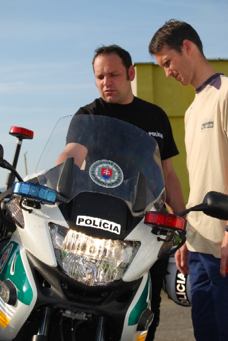 200809181628260.36_policia_dsc_0056