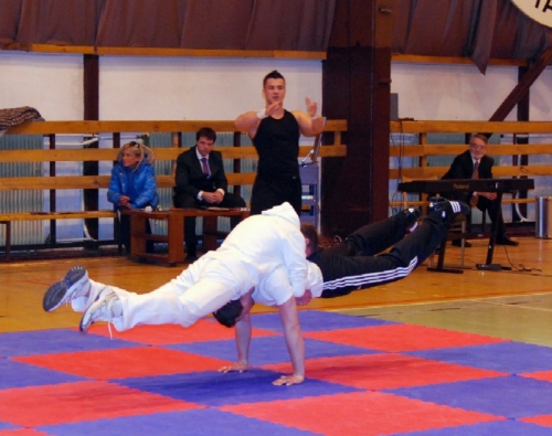 200903161328270.10_program_dsc_0162