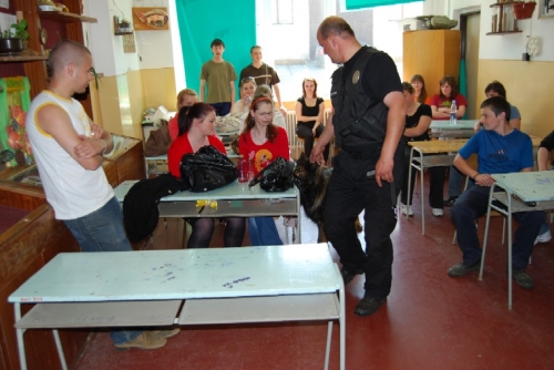 200905081109220.18_policia_kontrola_2