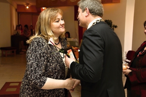 201104011317350.img_8386