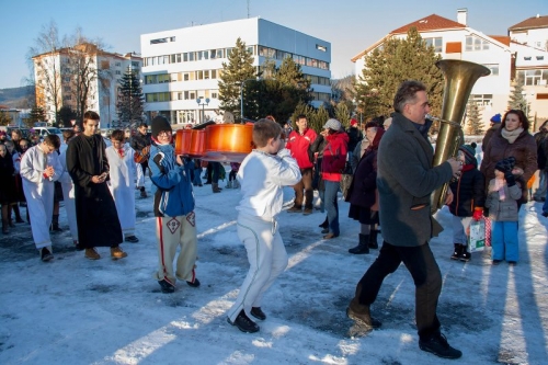 201502172102580.img-5674