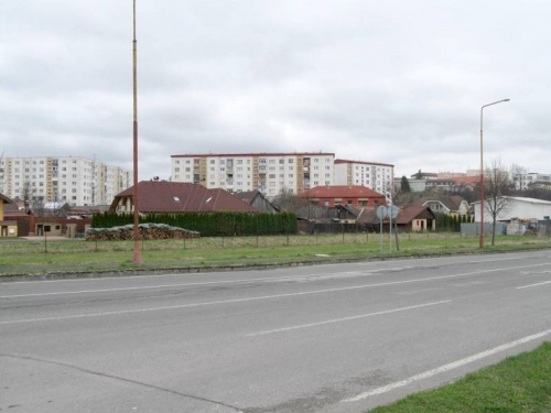 201504280958580.pozemok-ul-presovska-foto