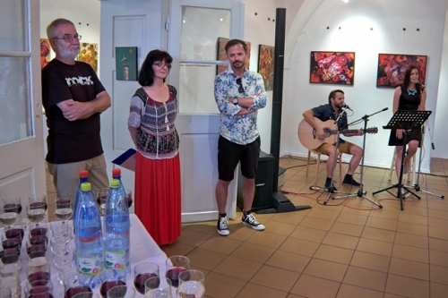 201508131429140.vernisaz-20