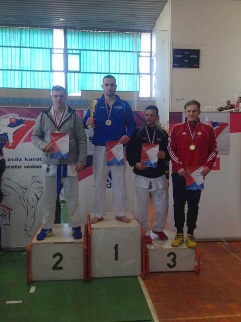 201604060941240.roman-3-miesto