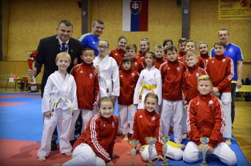 201611160827220.dsc-0769team-resize