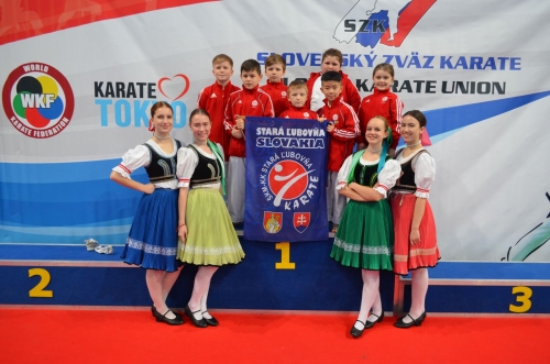 201703291038190.mladsi-pred-zaciatkom-turnaja