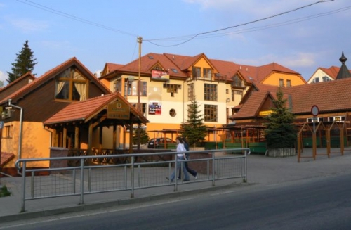 201801041358070.trznica