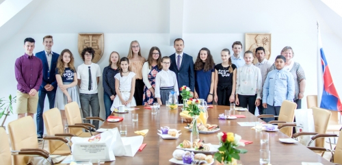 201806071107170.img-4376
