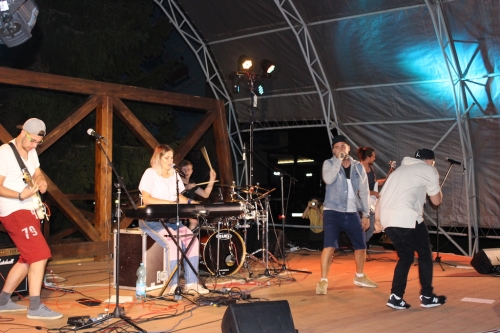 201807272316000.img-1804
