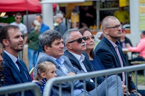 201809291020540.img-5271