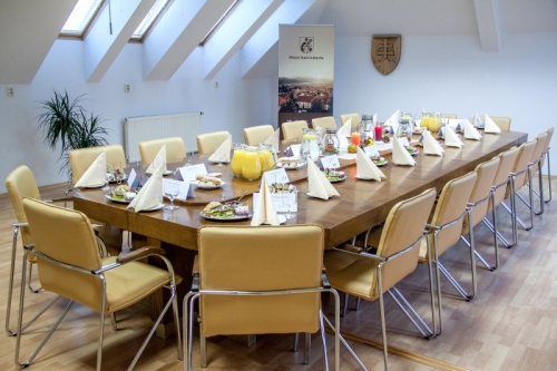 202211162011110.ranajky-018