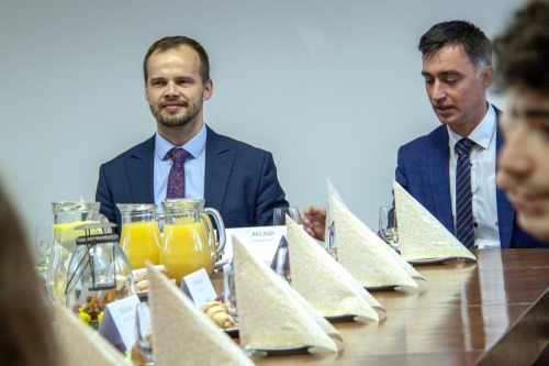 202211162011110.ranajky-023