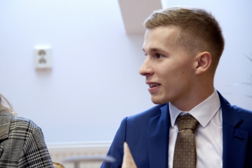 202211162011110.ranajky-040