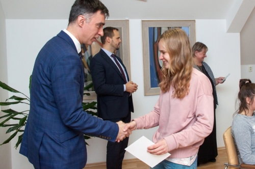 202211162011110.ranajky-066