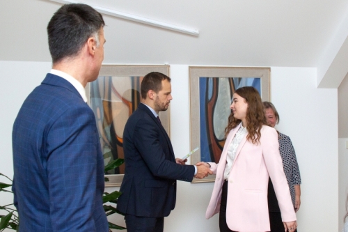 202211162011110.ranajky-067