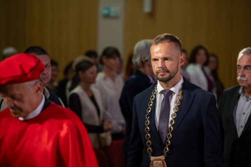 Samospráva pre seniorov