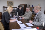 Po prvýkrát v novodobej histórii mestskej samosprávy si poslanci mohli vyberať zo štyroch kandidátov. Po sčítaní hlasov komisiou bolo jasné, že sa rozhodli pre pôvodnú kontrolórku.