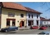 Mesto neurčuje otváracie hodiny obchodov na námestí