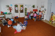 Niektorým deťom sa už miesto neušlo, zo 14-tich neprijatých prihlášok 8 pochádzalo z  „Tatranskej“, 5 zo Štúrovej a  jedno dieťa sa nevošlo do MŠ Za vodou.