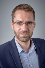 JUDr. Rastislav Stašák