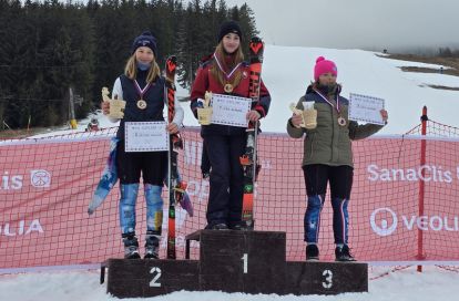 Tretia úspešná generácia športovcov. Lyžiarka Ema Hlinková má veľké ambície